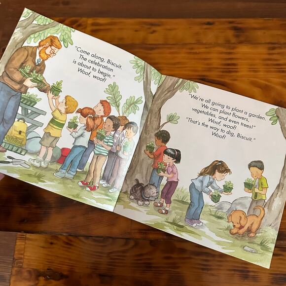 Biscuit's Earth Day Celebration Paperback Book - Picture 5 of 10